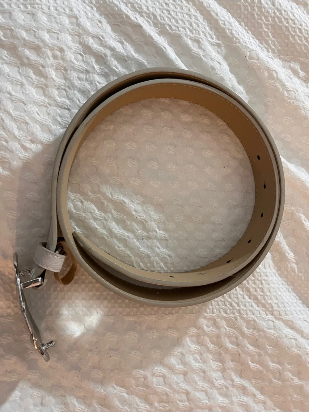 Steve Madden White Leather Belt with Large Hammered Silver Buckle